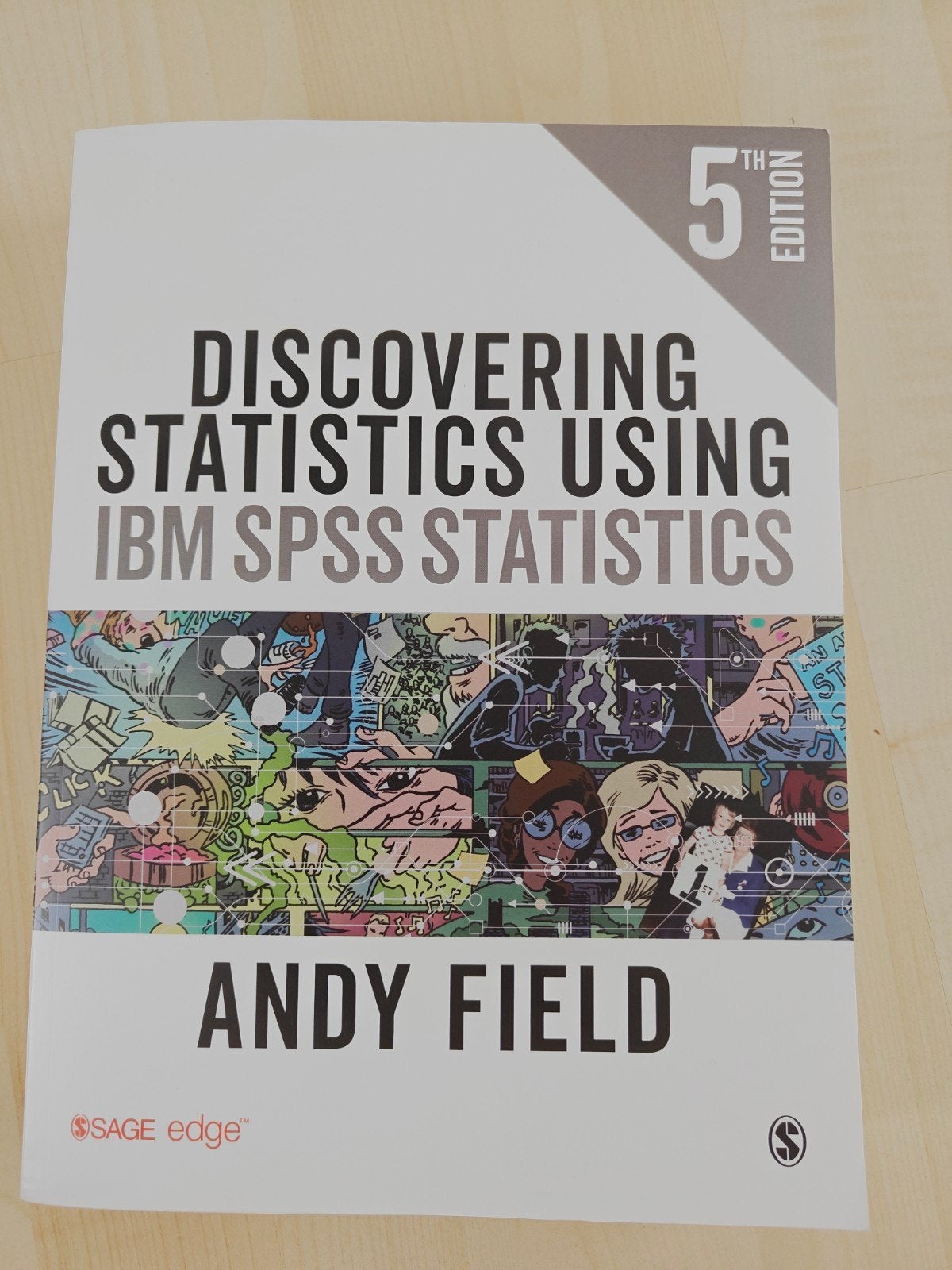 Discovering Statistics using ibm spss statistics 5th edition, Ophalen of Verzenden, Zo goed als nieuw
