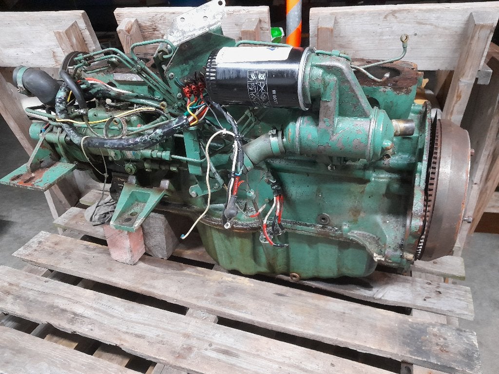 Onderdelen Peugeot Indenor / Volvo Penta 6- en 4-cilinders, Ophalen, Zo goed als nieuw, Motor en Techniek
