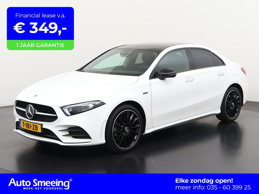 Mercedes-Benz A-klasse 250e AMG Night | Panoramadak | Widesc, Auto's, Mercedes-Benz, 12 maanden, Gebruikt, Euro 6, 4 cilinders