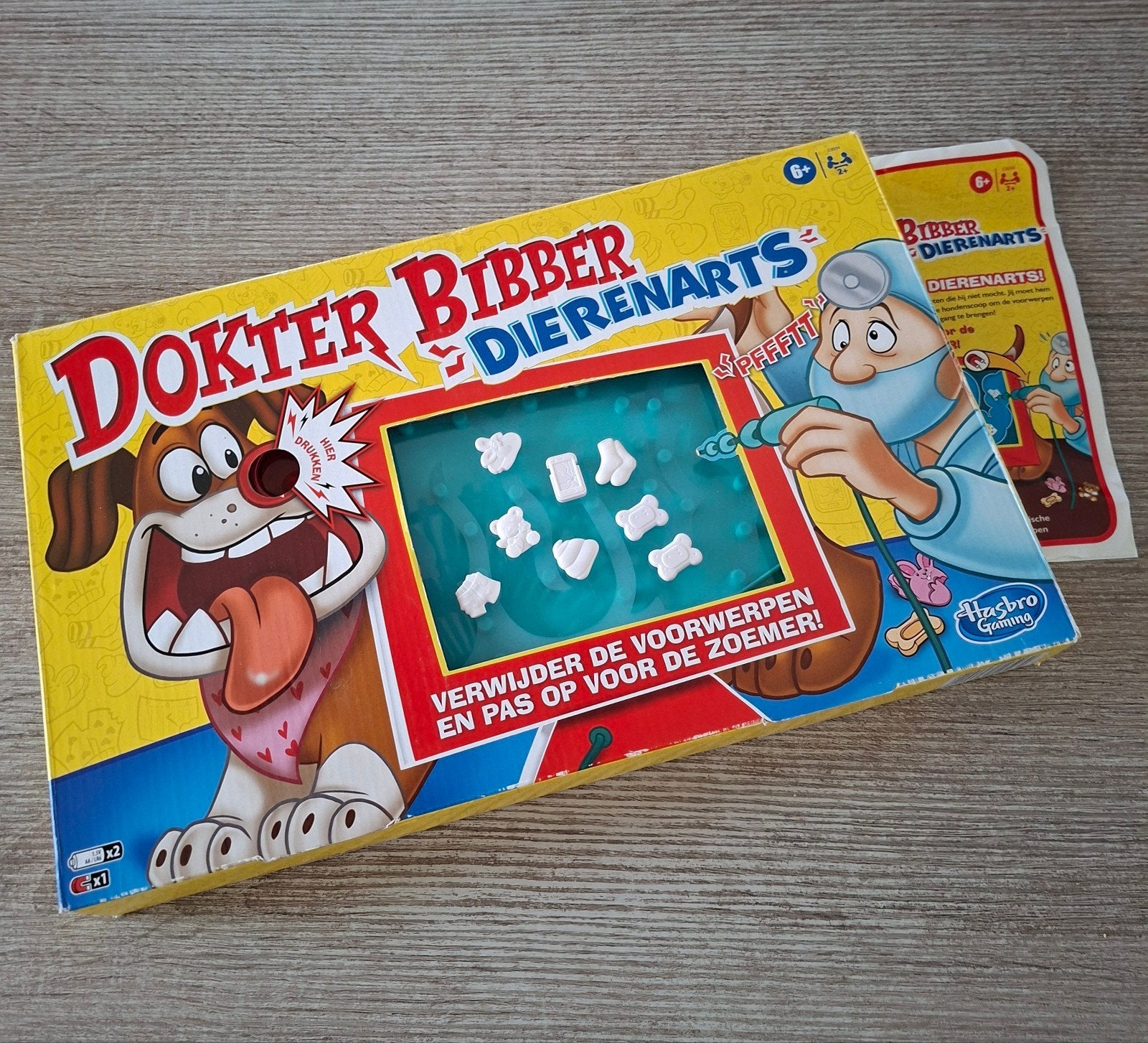 Dokter Bibber Dierenarts - Hasbro Gaming, Een of twee spelers, Ophalen of Verzenden, Zo goed als nieuw, Hasbro Gaming