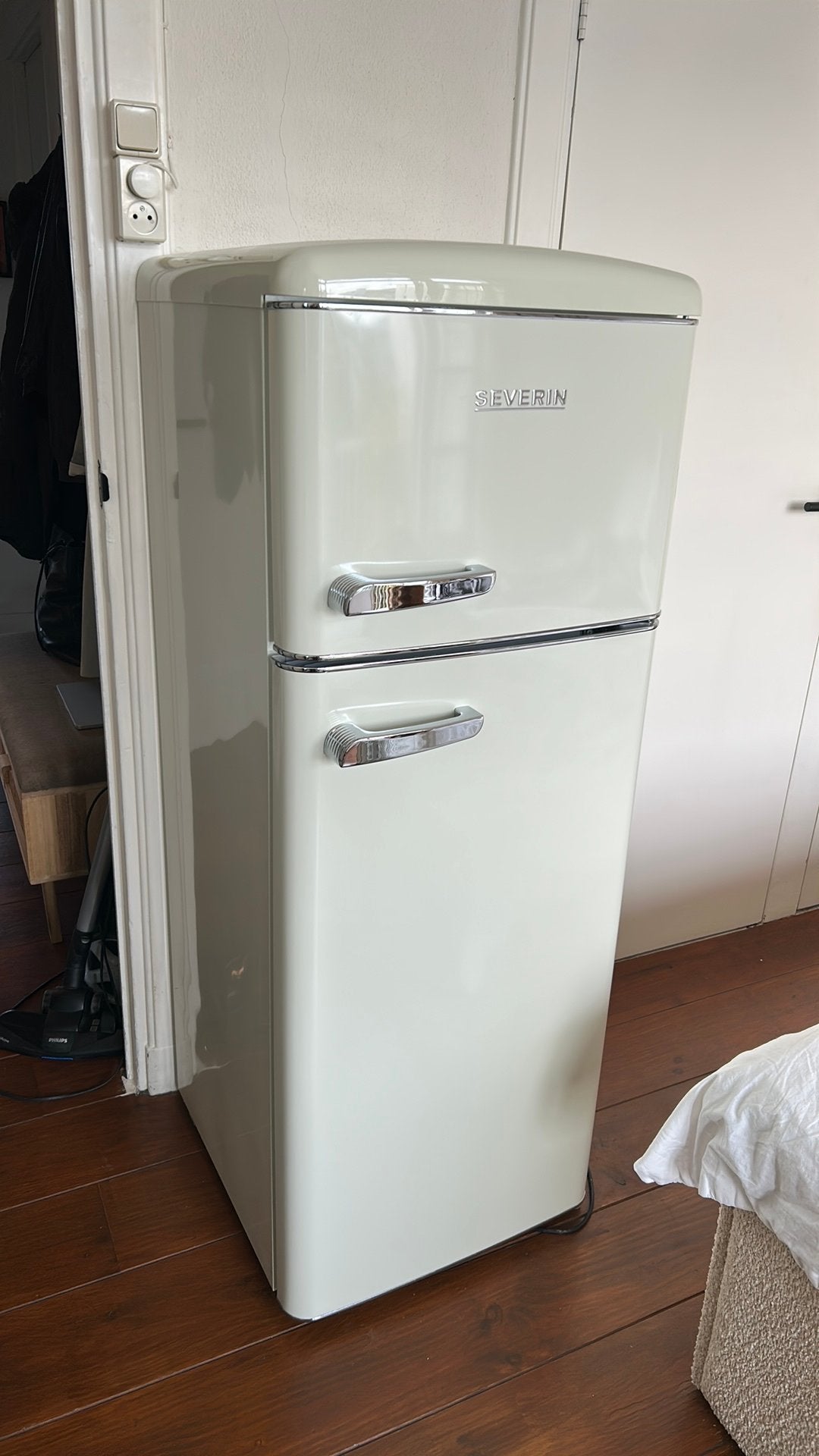 Severin Retro Koelkast met Vriesvak - Crème, Ophalen, 150 tot 200 liter, Gebruikt, 140 tot 160 cm