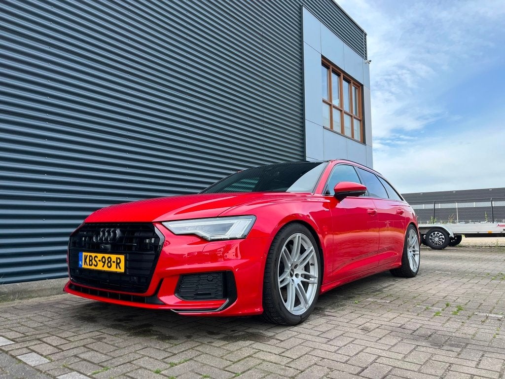 Audi A6 50 Tfsi e Quattro 299pk S Tronic 2022 Rood S-line, Auto's, Audi, Automaat, 77 km/l, 4 cilinders, Hybride Elektrisch/Benzine