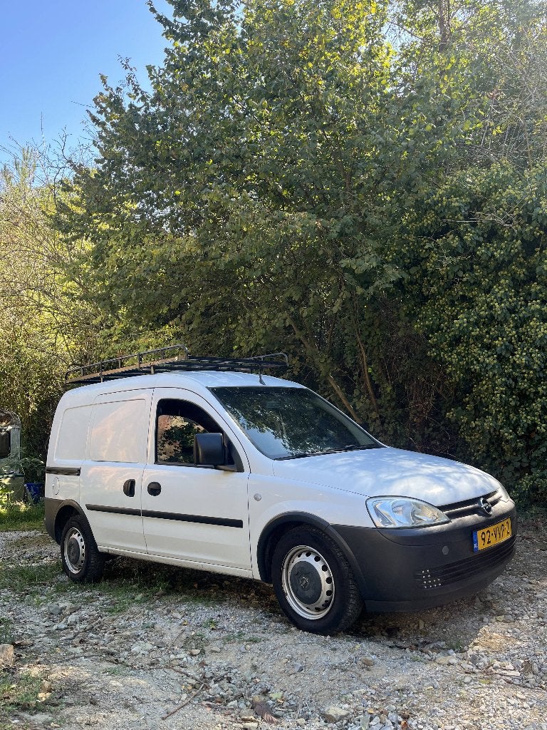 Opel Combo 1.4 H AC 2008, Voorwielaandrijving, Zwart, 4 cilinders, Wit