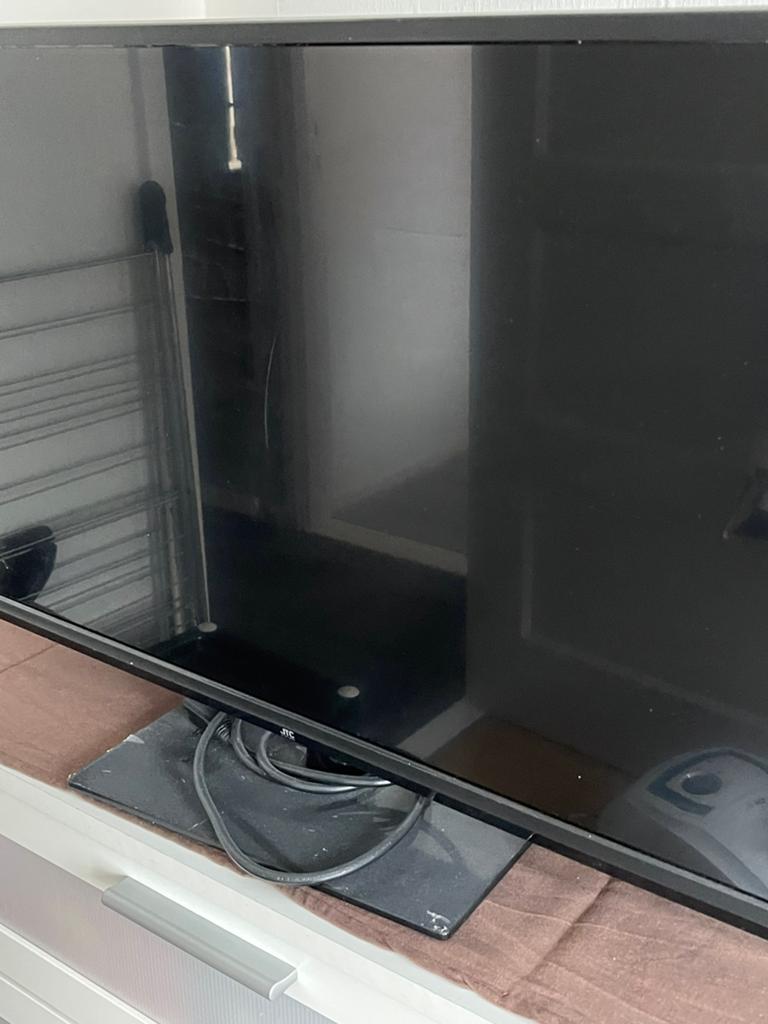 Tv zonder afstandsbediening, Ophalen, Zo goed als nieuw, 50 Hz