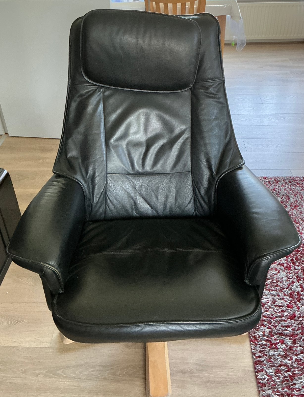 Zwart leren relax fauteil, Ophalen, Zo goed als nieuw, Minder dan 75 cm, 50 tot 75 cm