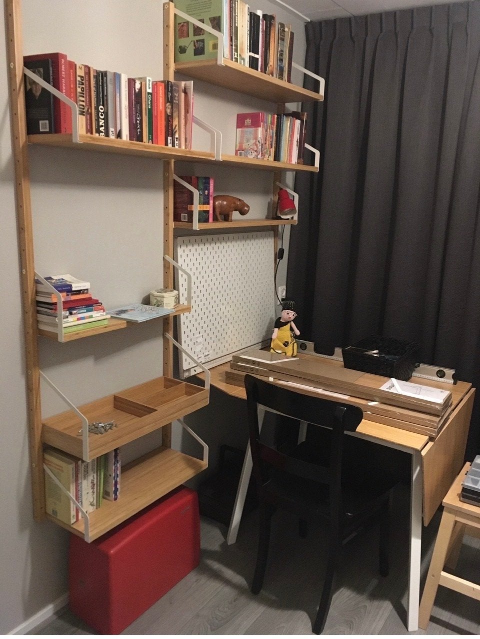 IKEA wandmeubel met bureau en planken, Ophalen, Met plank(en), 200 cm of meer, 50 tot 100 cm