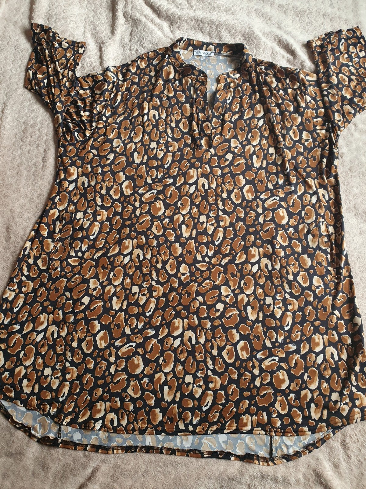 2 Manga tunieken met zakjes, Kleding | Dames, Overige kleuren, Blouse of Tuniek, Ophalen of Verzenden, Magna