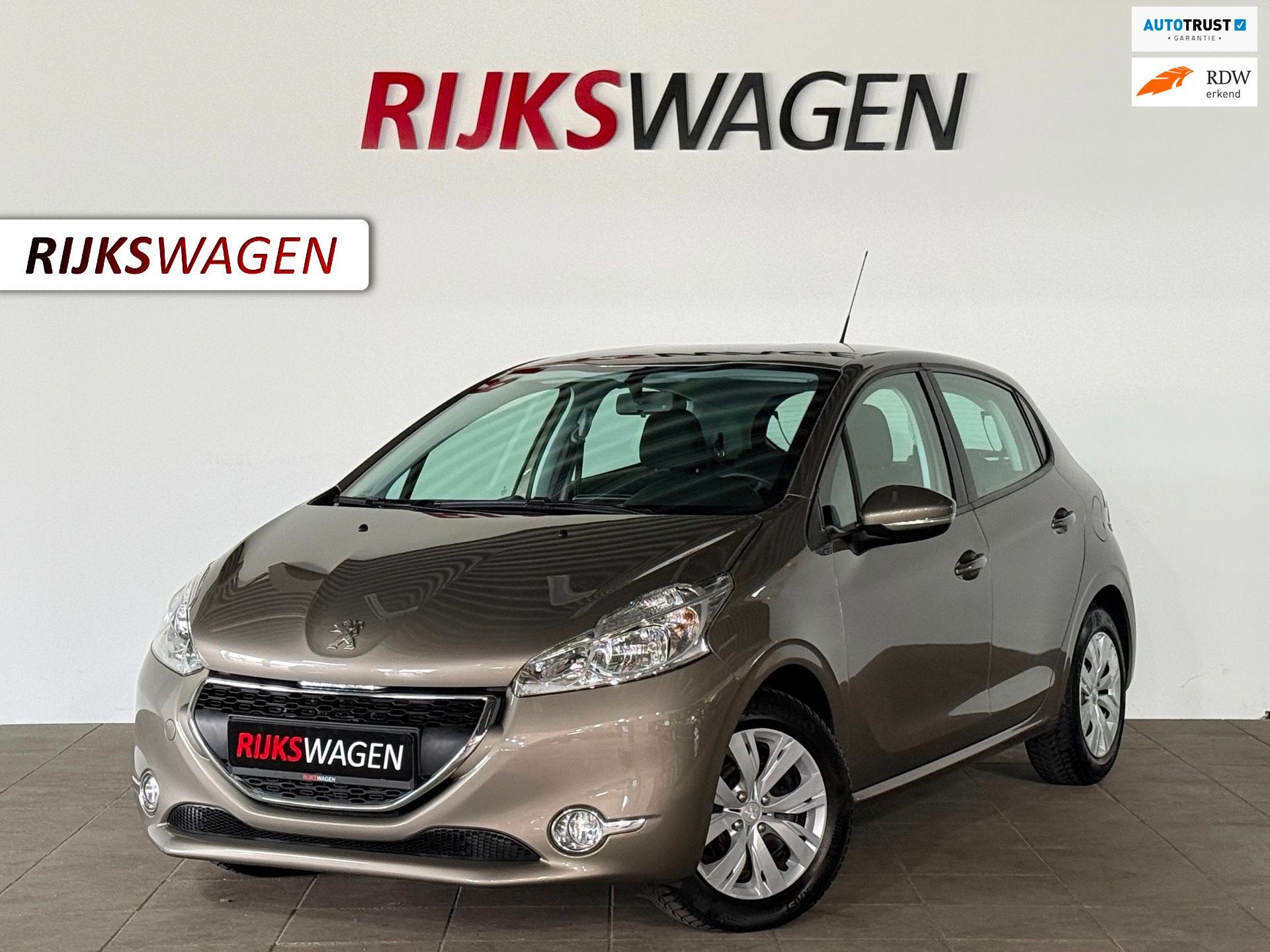 Peugeot 208 1.2 VTi Active Cruise/Stoelverwarming/KM, Auto's, Voorwielaandrijving, Dealer onderhouden, Stof, Gebruikt