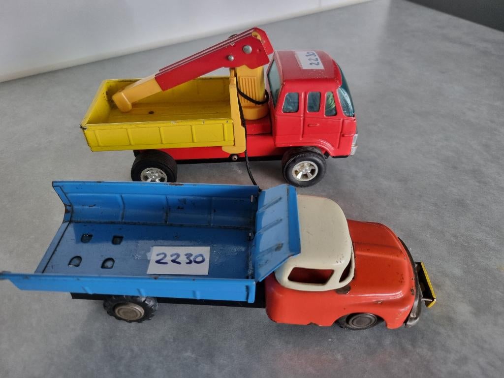 Blikken auto Made in Japan., Ophalen of Verzenden