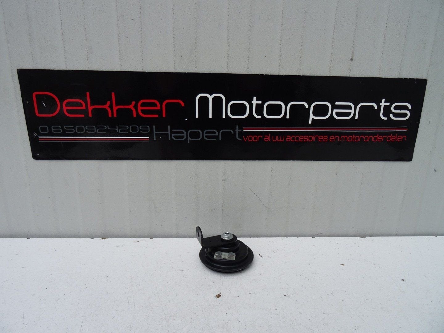 Claxon + Steun / Toeter / Horn Aprilia Tuareg 660 2022-2023, Gebruikt, -, -, Ophalen of Verzenden