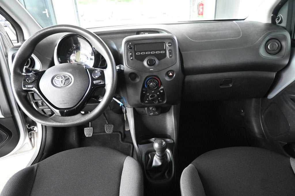 Toyota Aygo 1.0 VVT-i X-Fun Airco LED Elektrisch Pakket! Rij, Auto's, Toyota, Voorwielaandrijving, Stof, Gebruikt, Met garantie (alle)