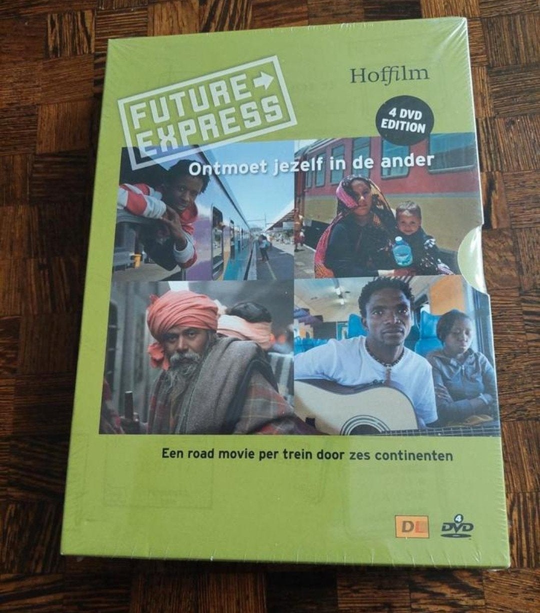 Future Express Hoffilm - Ontmoet jezelf in de ander (4 DVD), Verzenden, Nieuw in verpakking