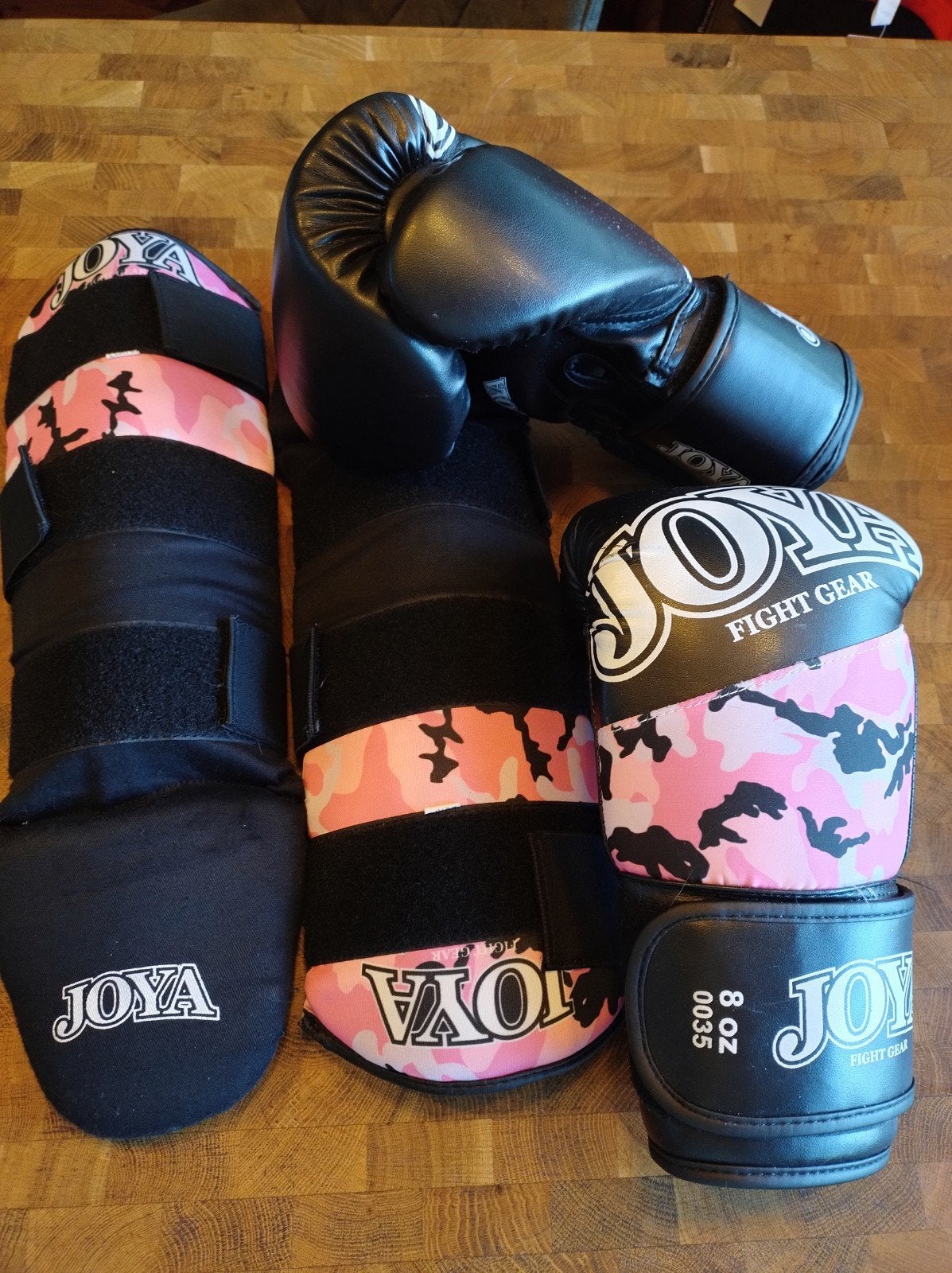Joya bokshandschoenen en scheenbeschermers roze kind, Maat XS of kleiner, Ophalen of Verzenden, Zo goed als nieuw, Overige