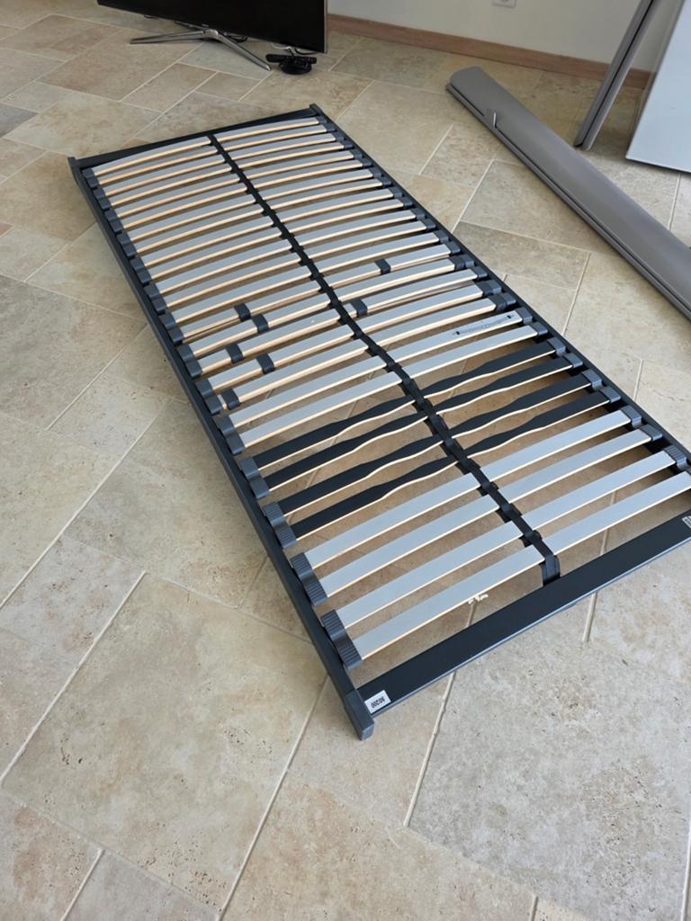 Compleet modern eenpersoonsbed met heel goede lattenbodem, Huis en Inrichting, Ophalen, Gebruikt, 90 cm, Eenpersoons