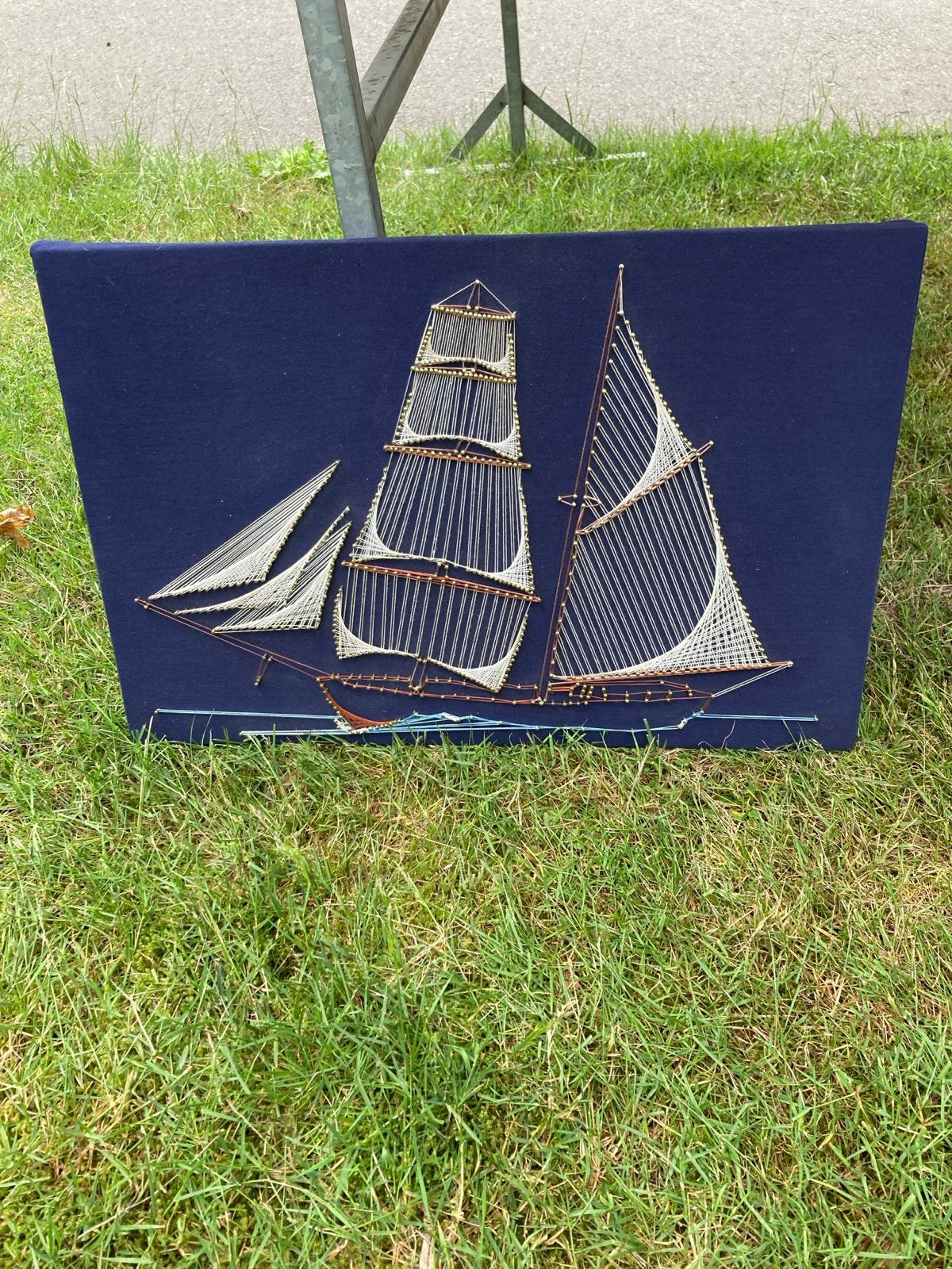 Uniek Spijkerwerk Zeilschip Kunstwerk - Handgemaakt, Hobby en Vrije tijd, Knutselen, Zee en Strand, Gebruikt, Handgemaakt, Textiel