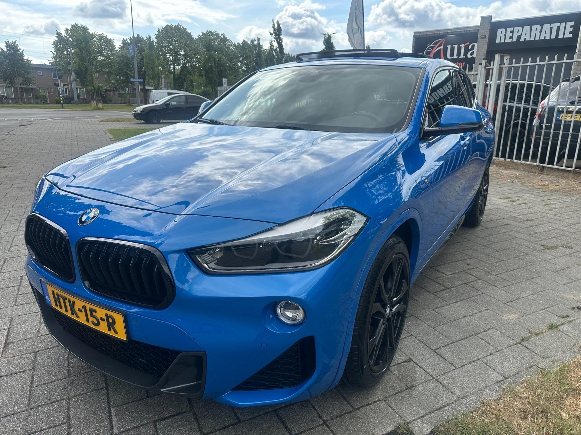 BMW X2 1.8i sDrive M-Sport - Pano - H&K, Auto's, Gebruikt, Euro 6, Blauw, Bedrijf