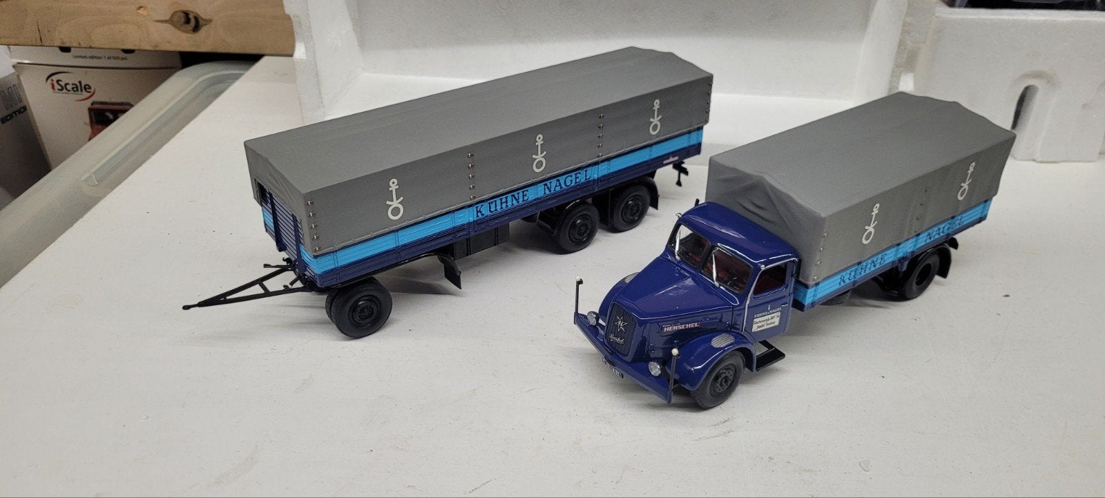 Minichamps Henschel HS140 Pritschenzug Kühne&Nagel, Ophalen of Verzenden, Zo goed als nieuw, Bus of Vrachtwagen, MiniChamps