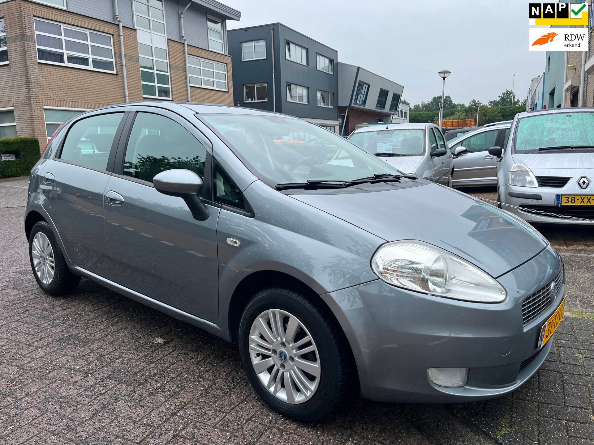 Fiat Grande Punto 1.4 Dynamic 5 deurs zeer nette auto, Voorwielaandrijving, 400 kg, Grande Punto, Origineel Nederlands