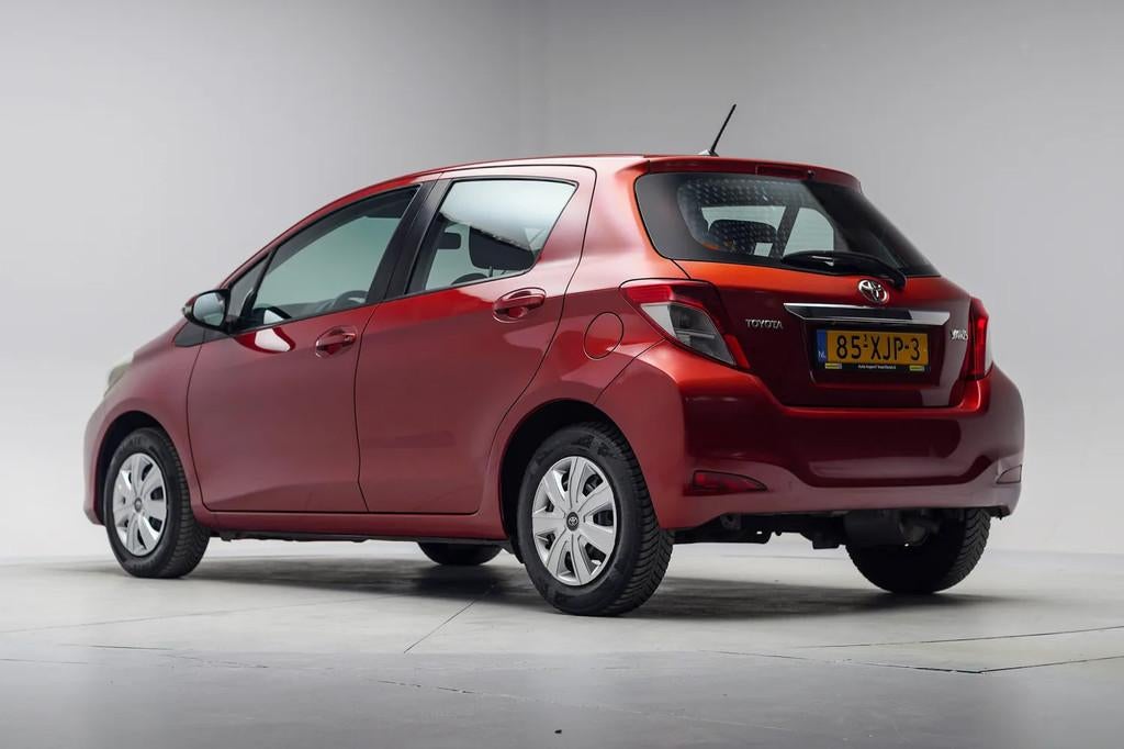 Toyota Yaris 1.0 VVT-i Aspiration [ Camera Clima Bluetooth ], Auto's, 21 km/l, 750 kg, Origineel Nederlands, Bedrijf