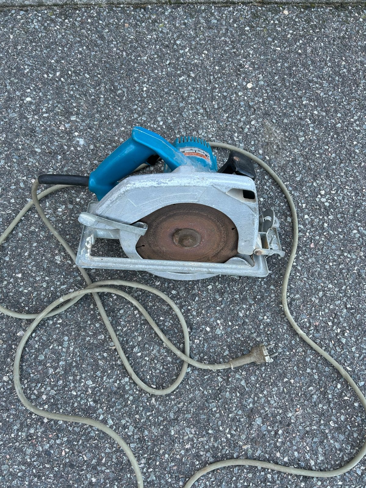 Black & Decker Cirkelzaag - Krachtig en Betrouwbaar, Ophalen, Gebruikt, Cirkelzaag, 600 tot 1200 watt