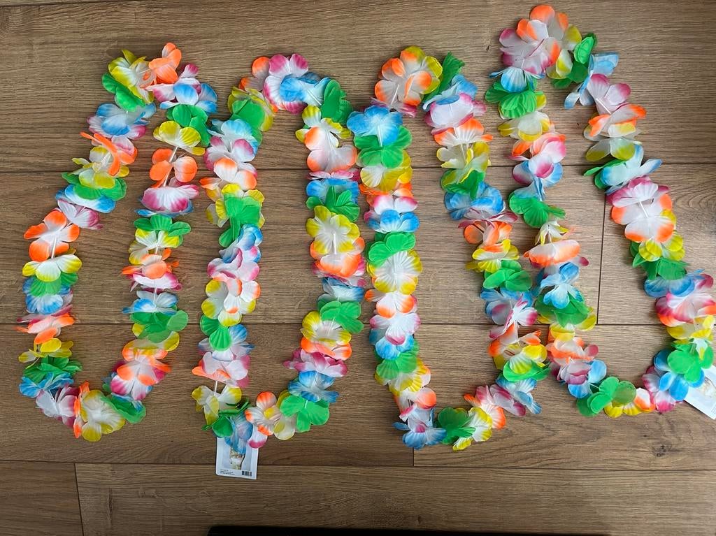 Hawaï krans kransen 4 stuks Nieuw!, Ophalen of Verzenden, Zo goed als nieuw