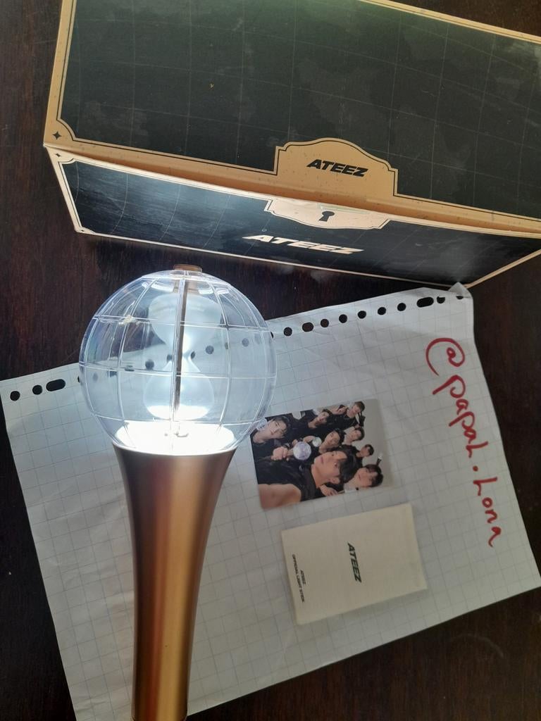 K-pop lightstick Ateez, Ophalen of Verzenden, Zo goed als nieuw, Overige typen