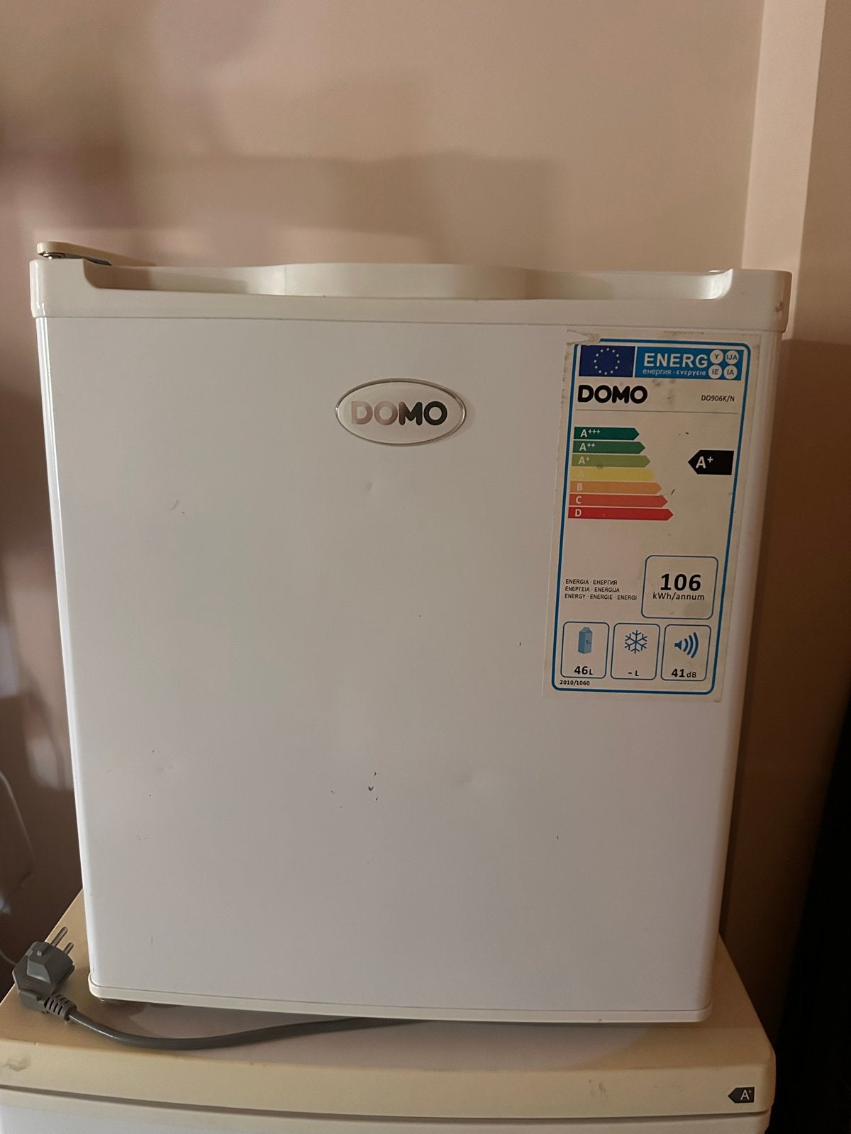 Domo mini koelkast A+ 46L - Perfect voor kleine ruimtes, Ophalen, Minder dan 75 liter, Energieklasse A of zuiniger, Zonder vriesvak