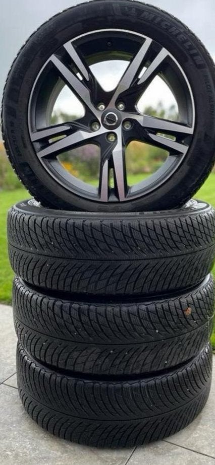 Volvo 19 inch velgen met Michelin Pilot Alpin 5 SUV banden, Gebruikt, Banden en Velgen, Winterbanden, 235 mm
