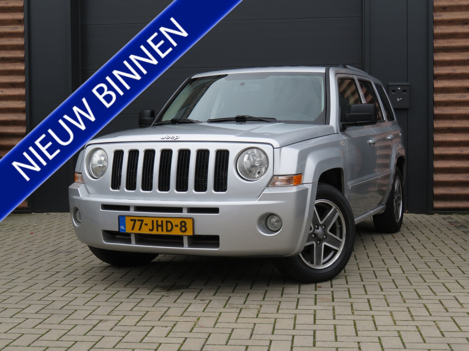 Jeep Patriot 2.4 Limited Liberty Automaat AWD Airco Cr-Contr, Auto's, Automaat, Dealer onderhouden, 450 kg, Gebruikt
