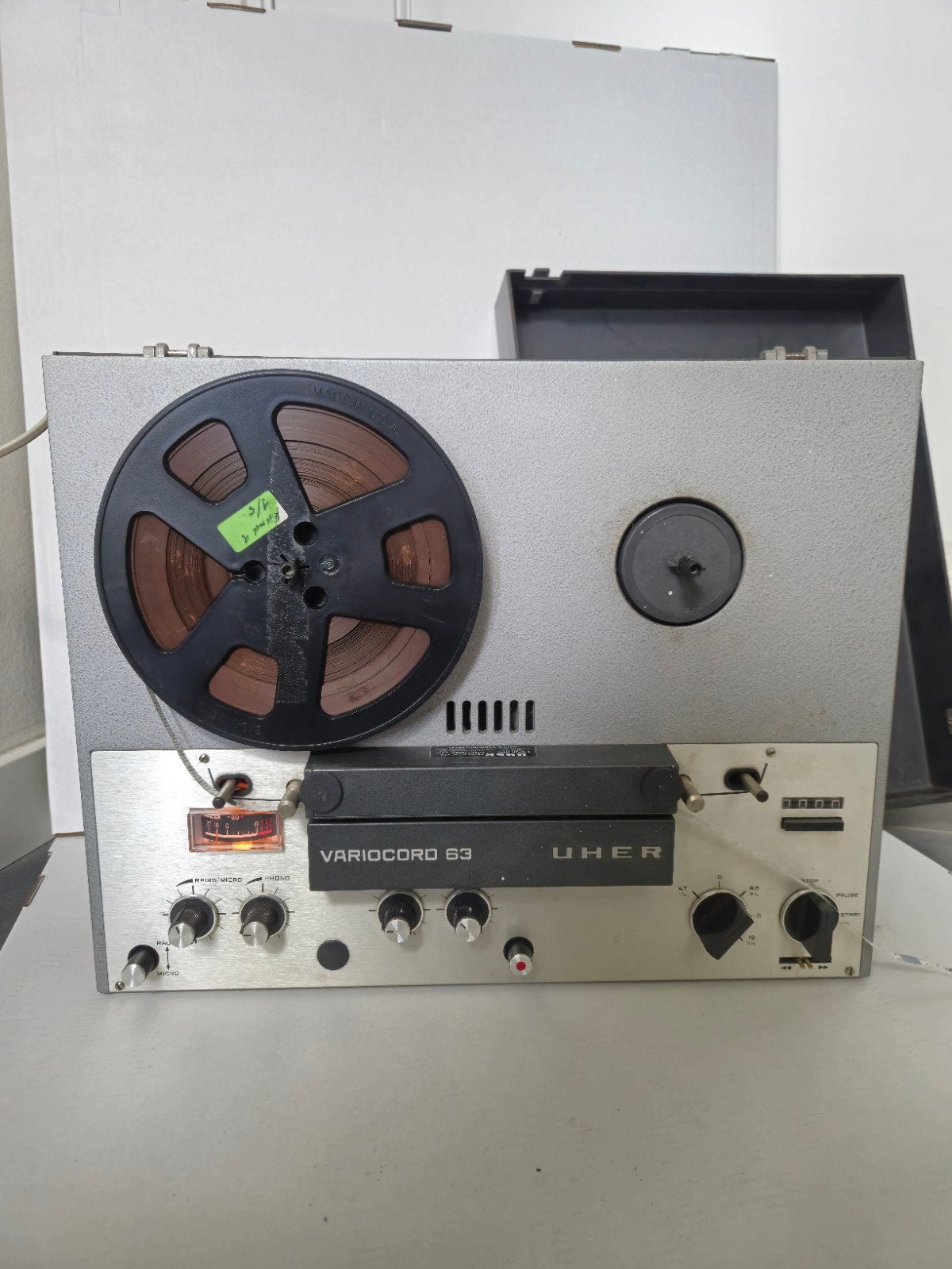 UHER Variocord 63 bandrecorder met stofkap, Ophalen of Verzenden, Bandrecorder, Met stofkap