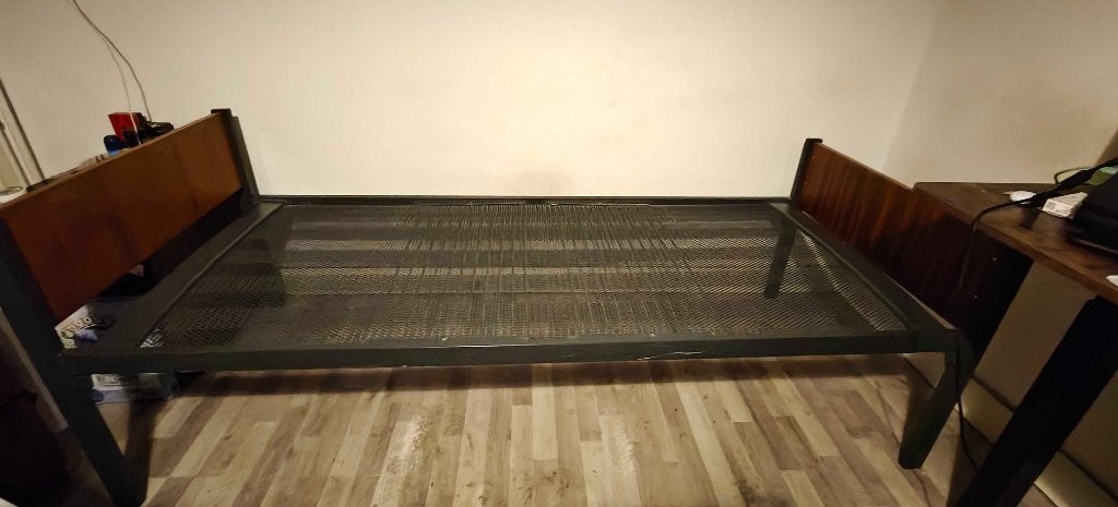 Bedframe 90x190, Ophalen, Zo goed als nieuw, Tweepersoons, Metaal