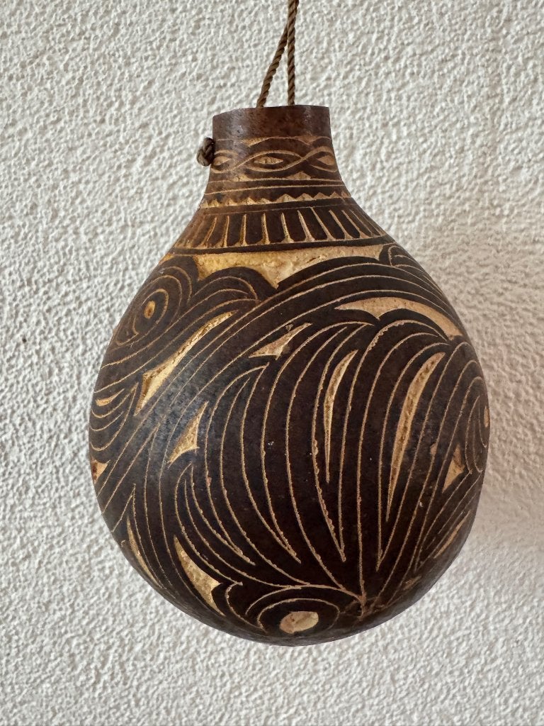 Handgesneden decoratieve kalebas met houten stopper, Hout, Bruin, Handgemaakt, Ophalen of Verzenden