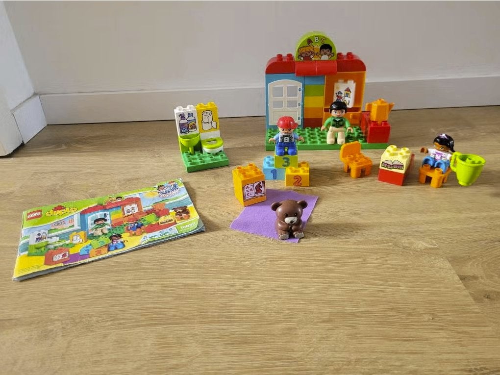 Duplo 10833 Kleuterklas, Overige thema's, Compleet, Ophalen of Verzenden, Zo goed als nieuw
