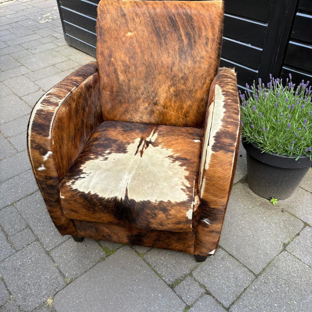 Leuke stoel met koeienhuid, Ophalen of Verzenden, Gebruikt, 75 tot 100 cm, 75 tot 100 cm