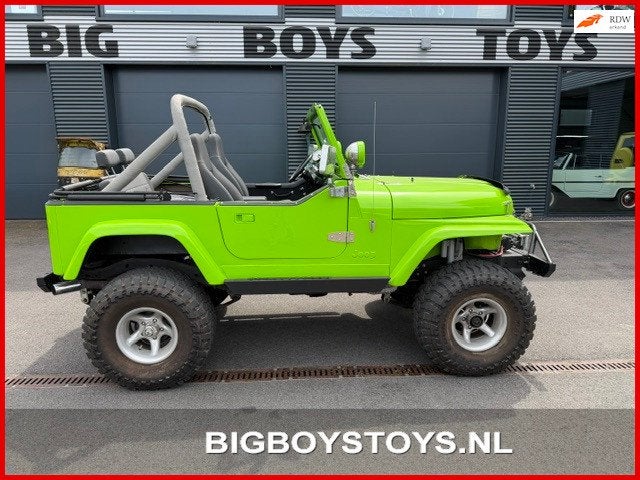 Jeep 4x4 CJ 5.0 V8 CJ-7, Auto's, Oldtimers, Zwart, Cabriolet, 4 stoelen, 151 pk