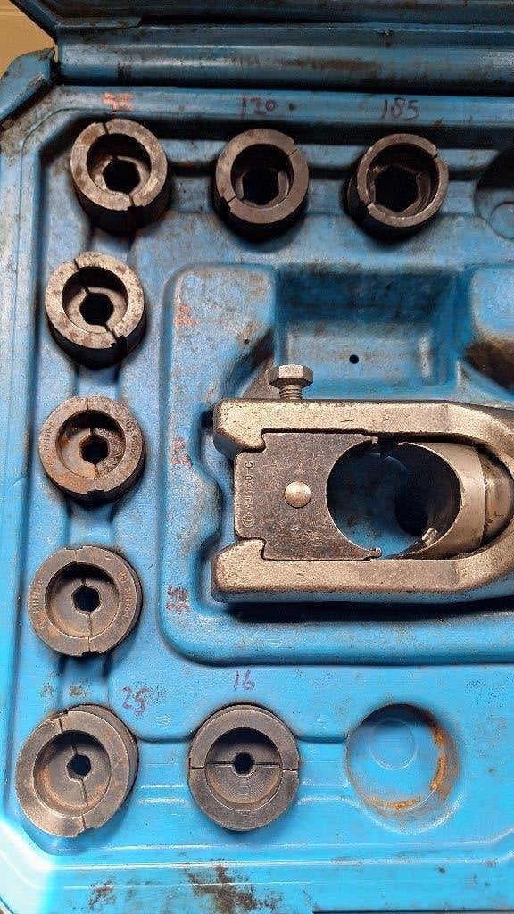Cembre HT 131-C Handperstang kabelschoenperstang, Gebruikt, ., Ophalen of Verzenden, .