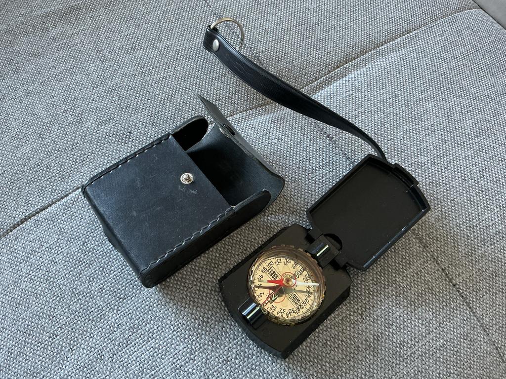Vintage Kompas met Leren Etui - Perfect voor Avonturiers, Ophalen of Verzenden, Gebruikt