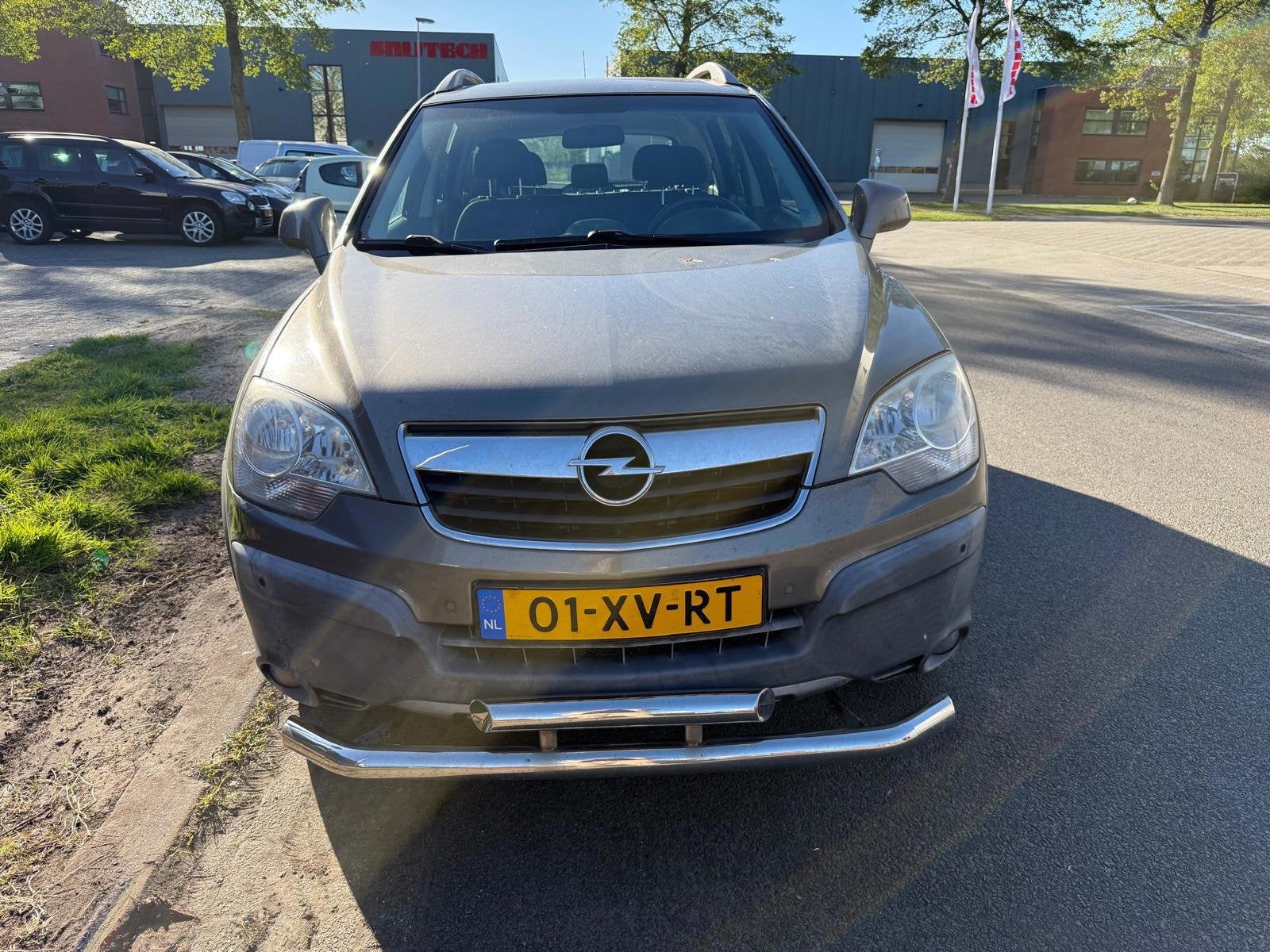 Opel Antara 2.4-16V Enjoy 4x4 nette auto (advertentie lezen), Auto's, Opel, Gebruikt, 4 cilinders, Beige, Bedrijf