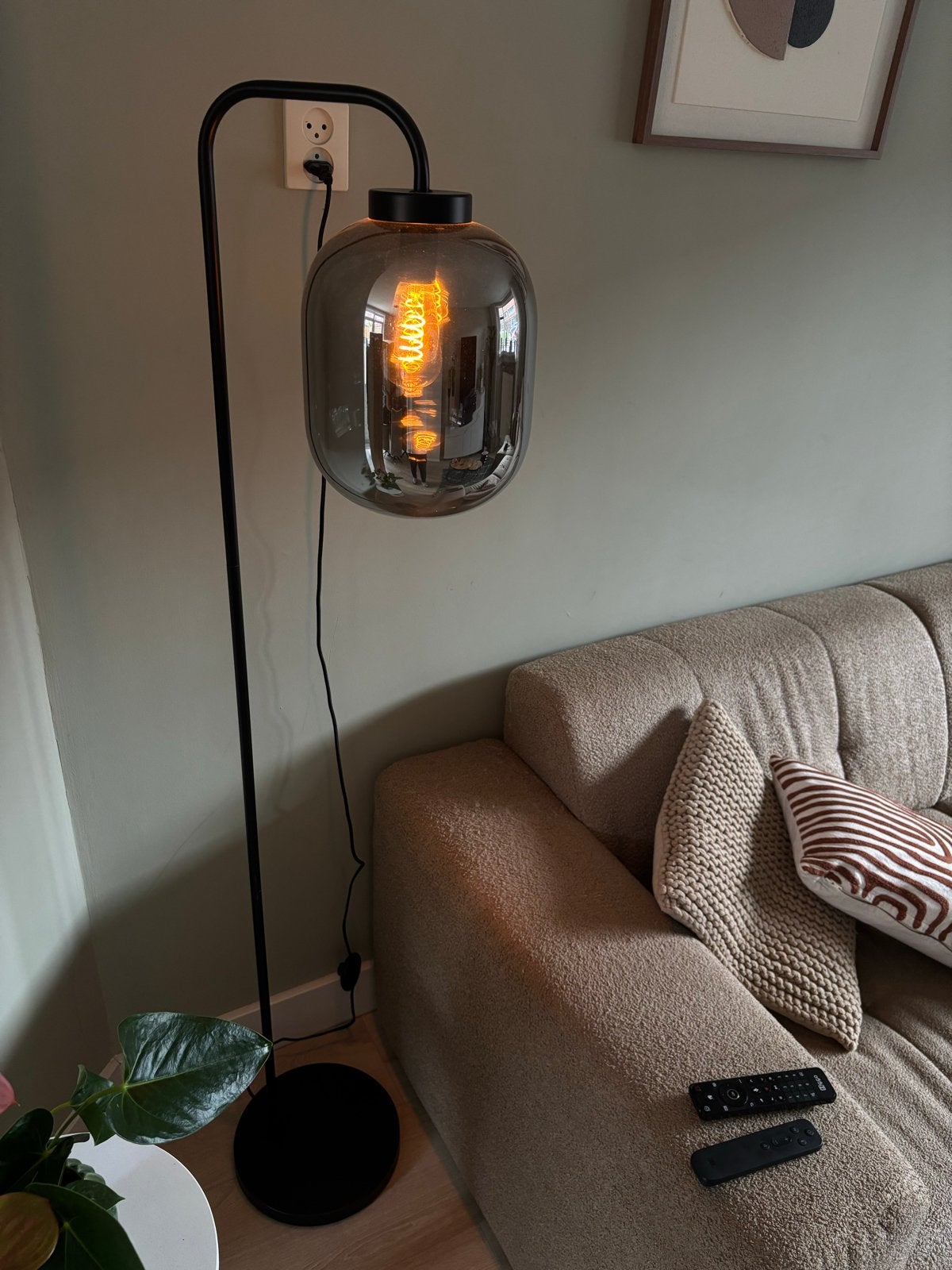 Kwantum staande lamp met rookglas, Huis en Inrichting, Ophalen, E27 (groot), 150 tot 200 cm, Glas