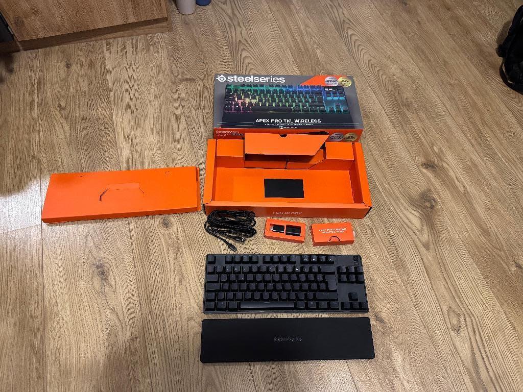Steelsersies apex pro tkl wireless toetsenbord, Computers en Software, Toetsenborden, Gaming toetsenbord, Azerty, Ophalen of Verzenden
