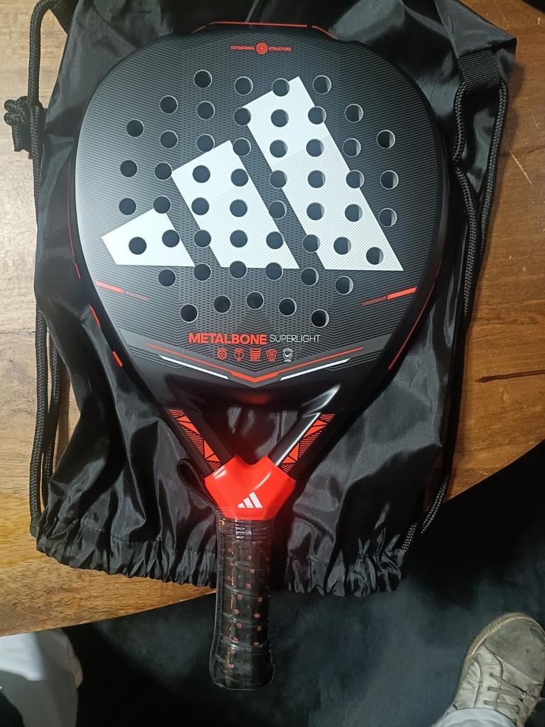 Adidas Metalbone superlicht 2026, Sport en Fitness, Padel, Ophalen of Verzenden, Nieuw