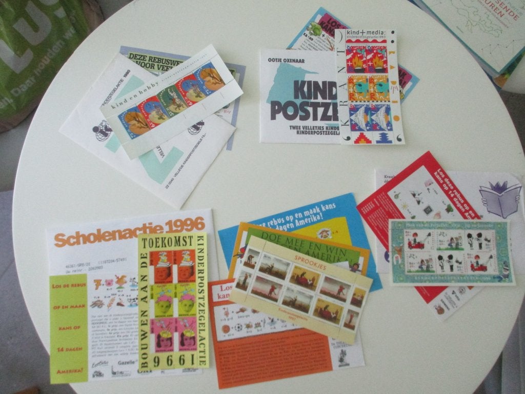 Verzameling Kinderpostzegels (diverse jaren), Postzegels en Munten, Verzenden, Na 1940, Postfris