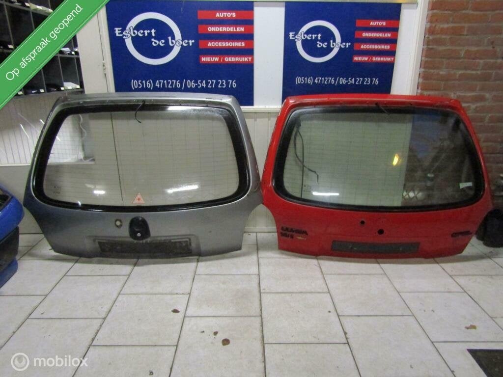 2 x Achterklep opel corsa B ook gsi, Gebruikt, Achterklep, Opel, Ophalen of Verzenden