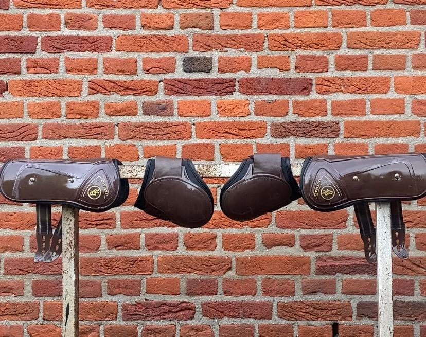 Bruine BR peesbeschermer set maat cop, Ophalen of Verzenden, Zo goed als nieuw