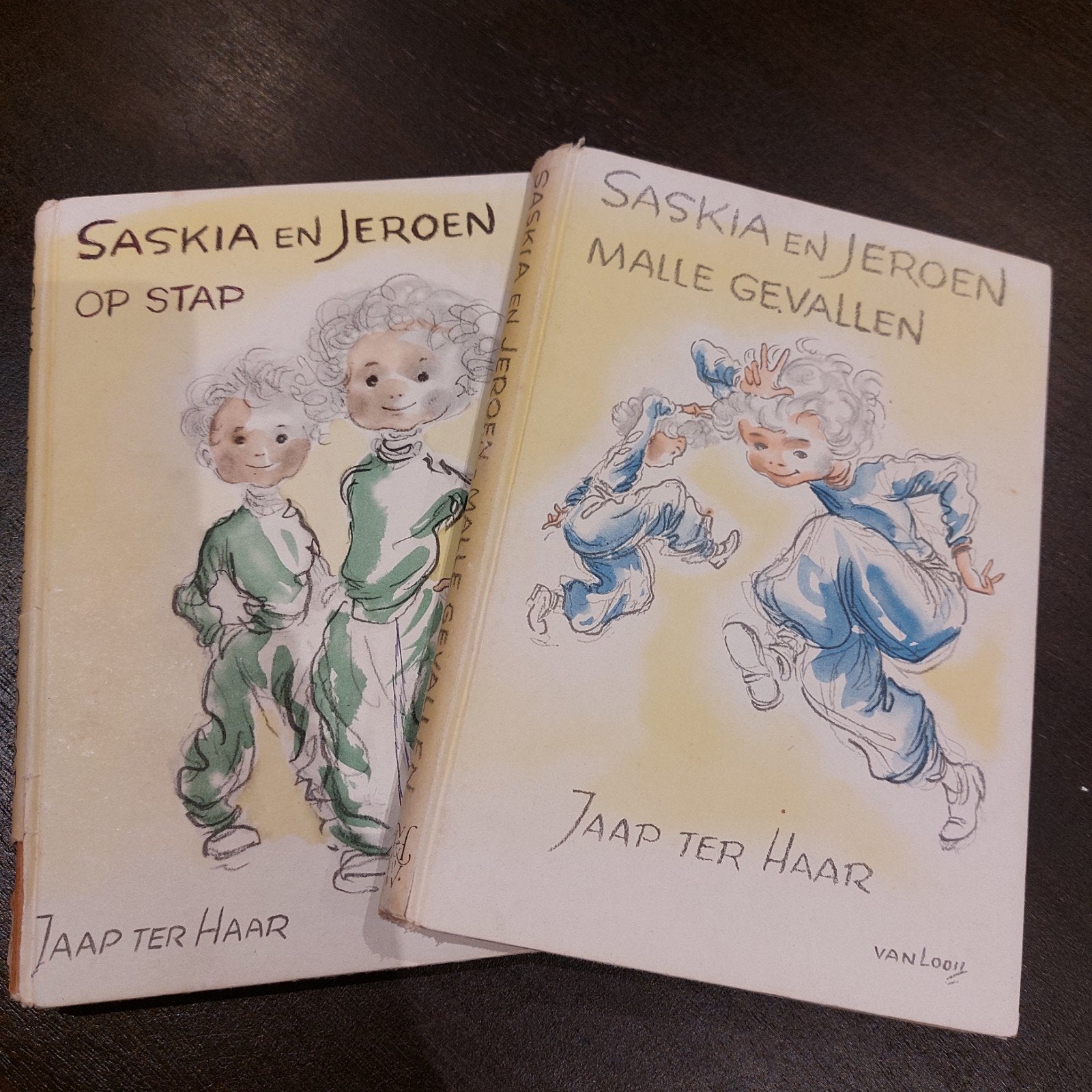 2 boekjes van Saskia en Jeroen , Jaap ter Haar, Ophalen of Verzenden, Gelezen