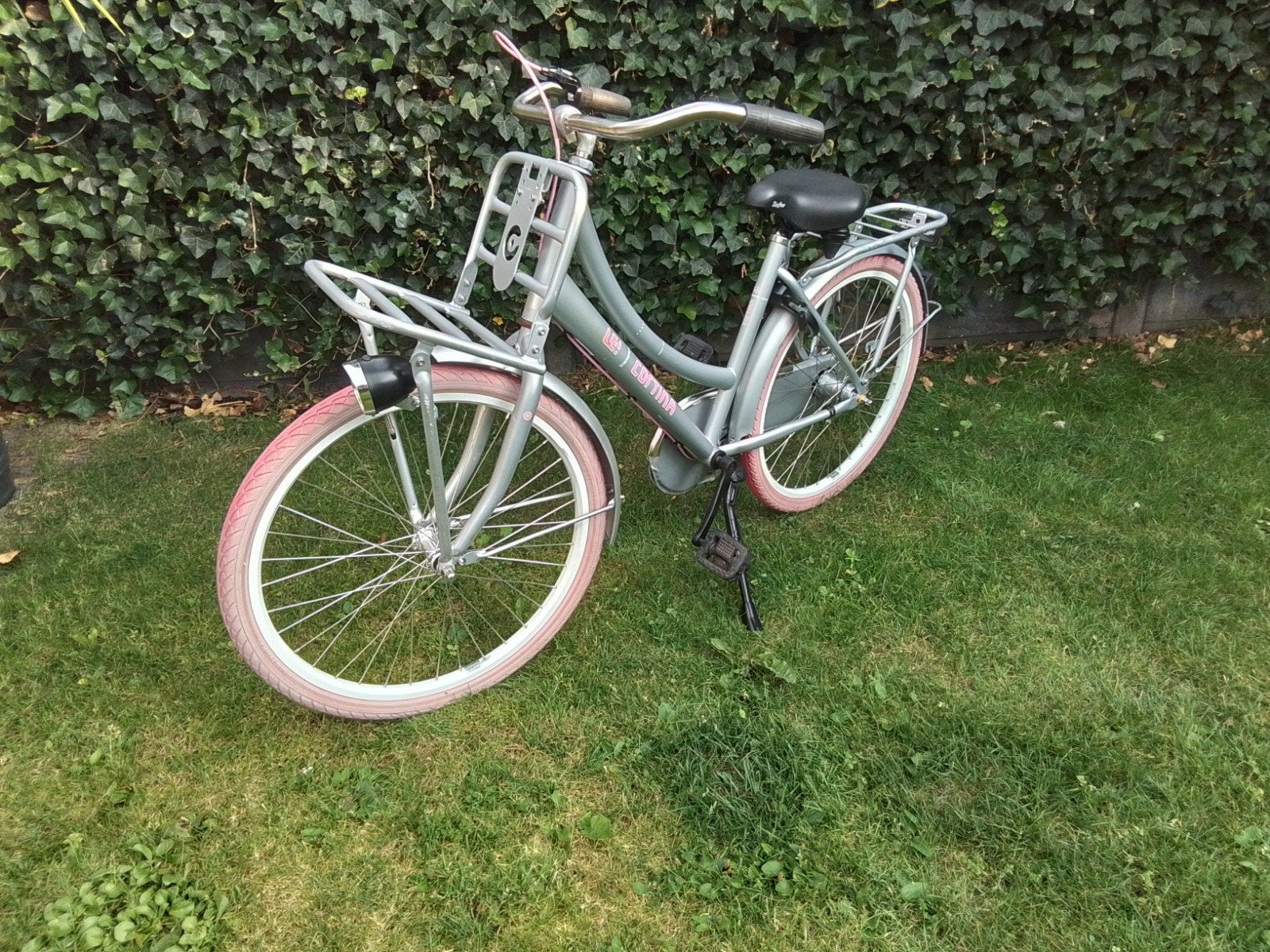 Tekoop Mooie nette cortina u4 meisjesfiets mini, Fietsen en Brommers, Ophalen, Zo goed als nieuw, 24 inch