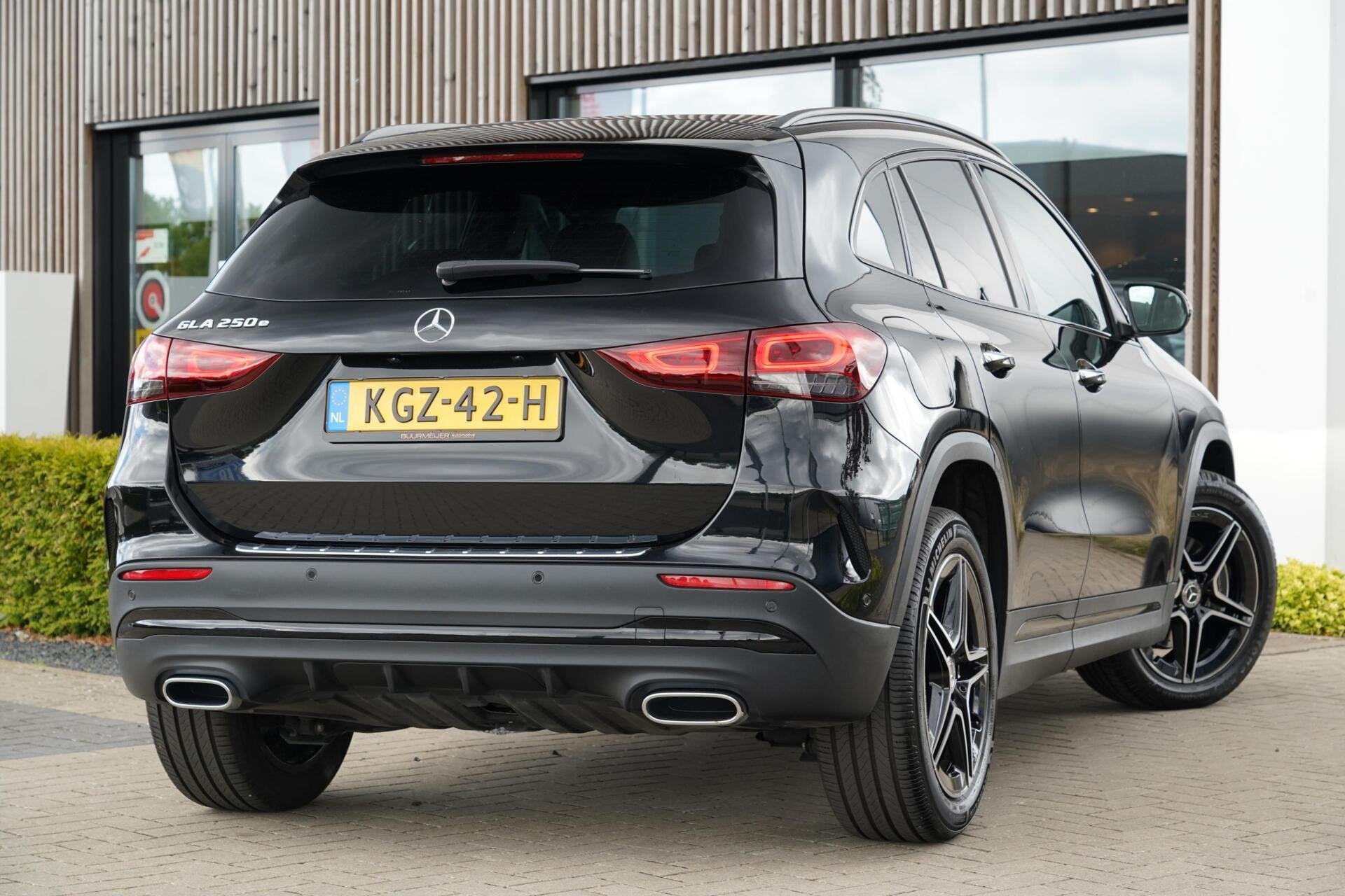 Mercedes GLA-klasse 250 e AMG Line | Sfeerverlichting | Lede, Auto's, Mercedes-Benz, 77 km/l, 4 cilinders, Automatische klimaatregeling