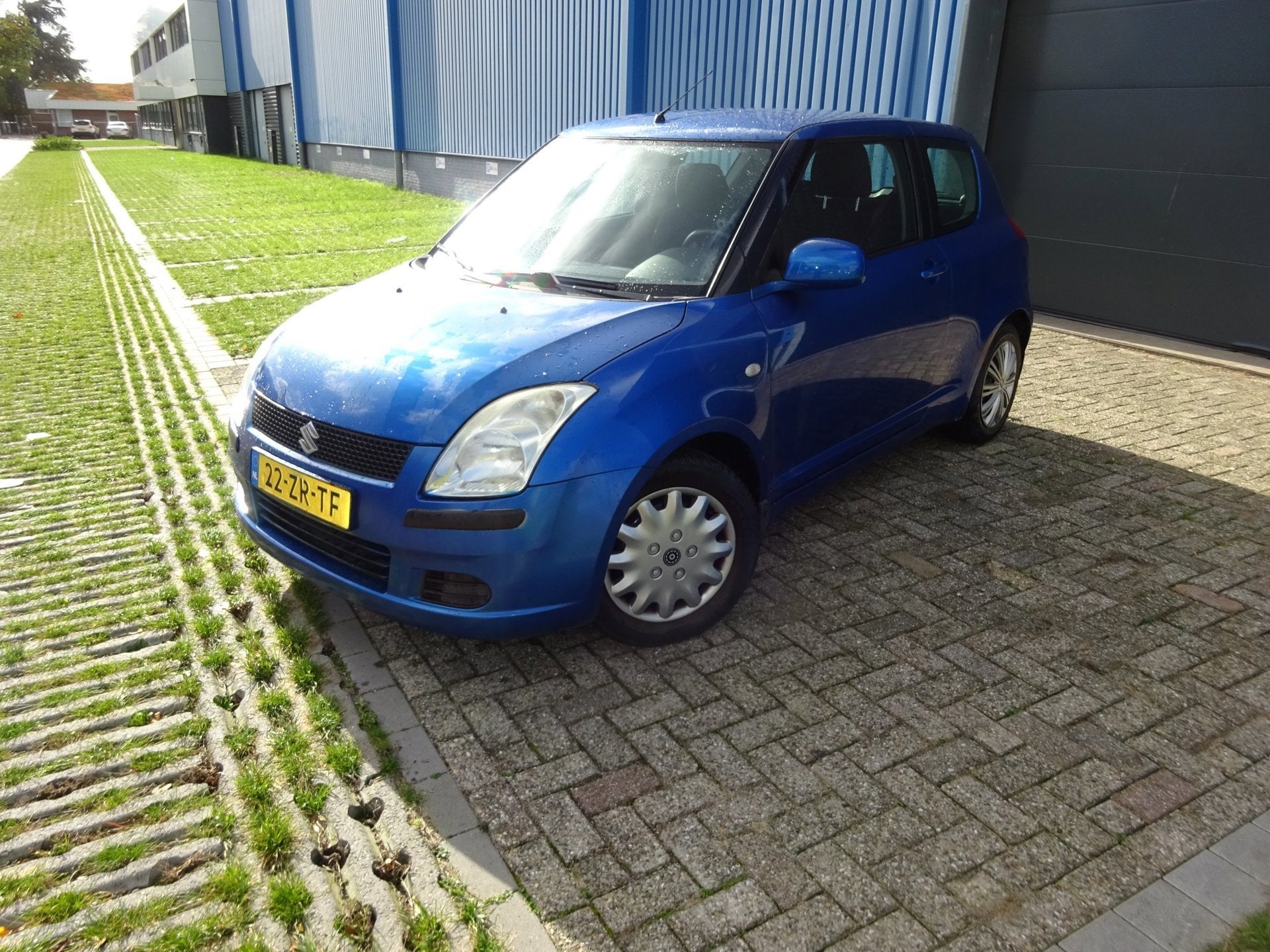 Suzuki Swift MET AIRCO & JAAR APK!, Gebruikt, 31 €/maand, Swift, Origineel Nederlands