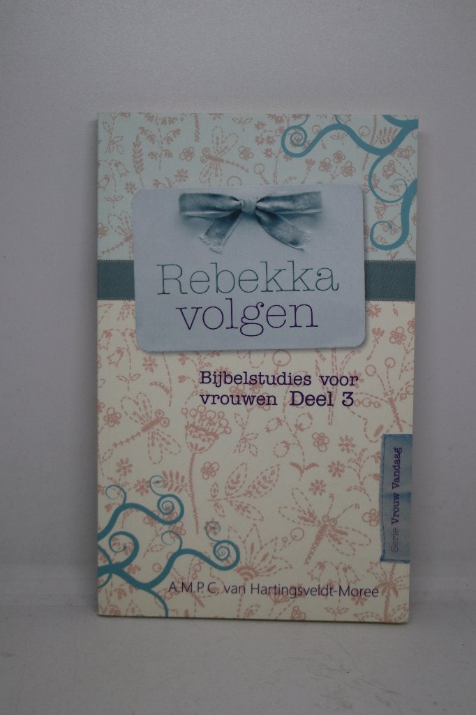 Rebekka volgen - A.M.P.C. van Hartingsveldt, Ophalen of Verzenden, Zo goed als nieuw
