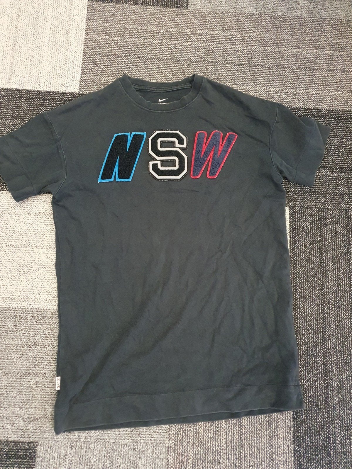 Nike NSW T-shirt Zwart Maat M - Uitstekende Staat, Maat 48/50 (M), Zwart, Nike, Ophalen of Verzenden